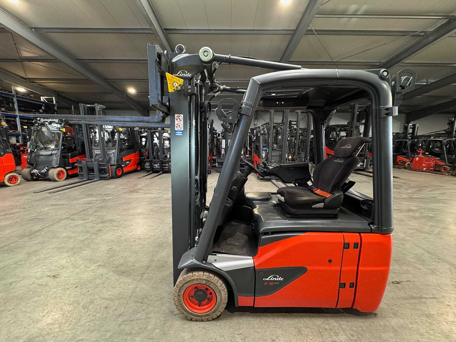 2020 Service 01/2027 Linde E16 1,600kg Free Lift Duplex Electric Forklift 5,291 Hours