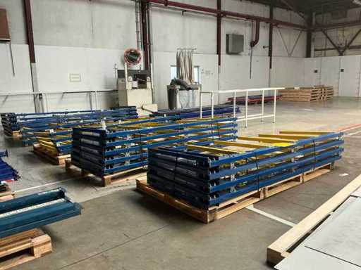 Regał wspornikowy Cornix z 2018 roku