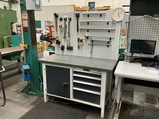 Garant workbench with tool wall and drawers