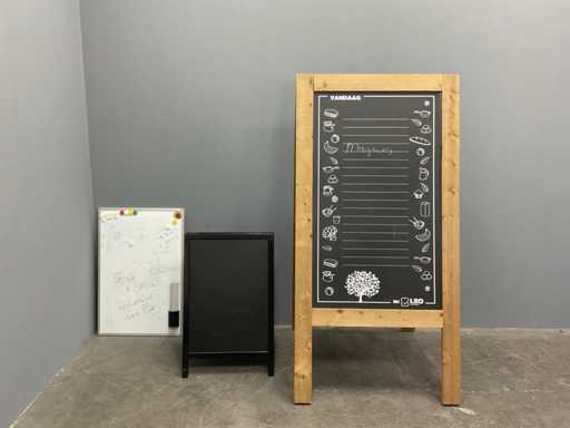 Indicatoare de trotuar ?i tabl? alb? (3x)