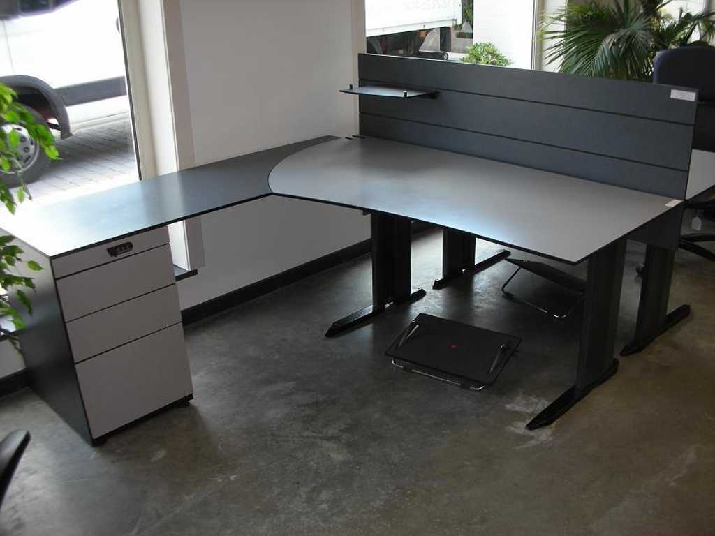 2 x bureau d’angle BULO Rondo avec bloc-tiroirs fixe