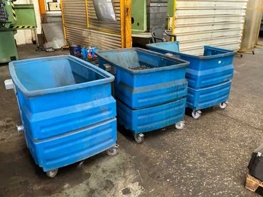 DENIOS POLYMAXX 600 Muldenkipper für Gabelstapler (4x)