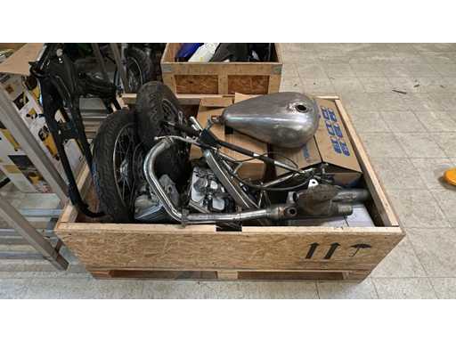 Projectmotor (in onderdelen) - Yamaha Virago 125cc