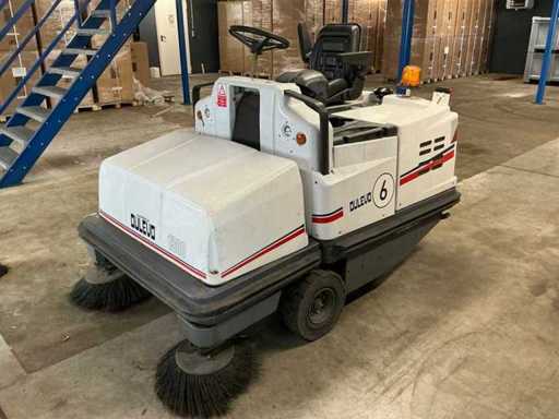 2002 Dulevo 1300DL Zelfrijdende veegmachine