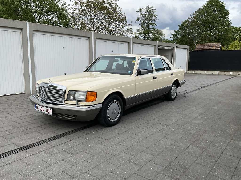Mercedes 560SEL - 1987