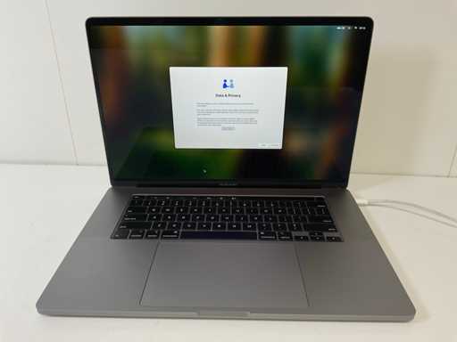 Apple MacBook Pro 16", Core(TM) i7 9a generazione, 32 GB di RAM, 512 GB NVMe, AMD Radeon Pro 5300M 4 GB Computer portatile