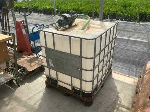 IBC with pump