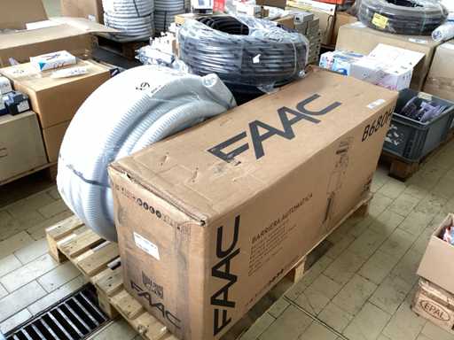 FAAC B680 H Automatische slagboom nooit gebruikt