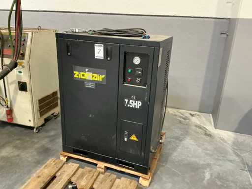 2018 Zionair CP55S12 Luchtcompressor gedempt