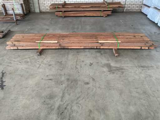 Lotto di legno duro Azobe finemente segato di varie lunghezze (totale 0,3672 m³)