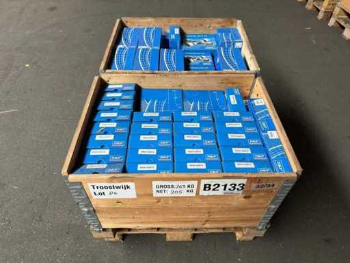 SKF – Charge von 'Universal Joint Kits' und Antriebsteilen – 205 kg