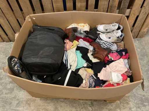 Partia odzieży używanej