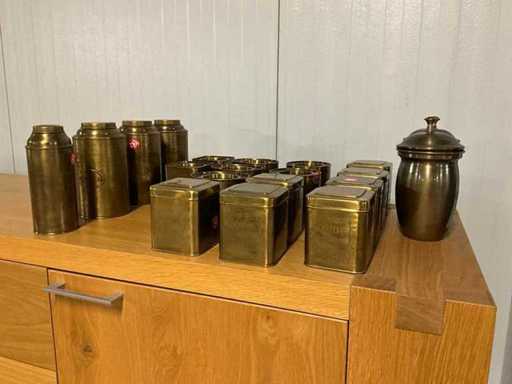 Série de différentes boîtes décoratives (20x)