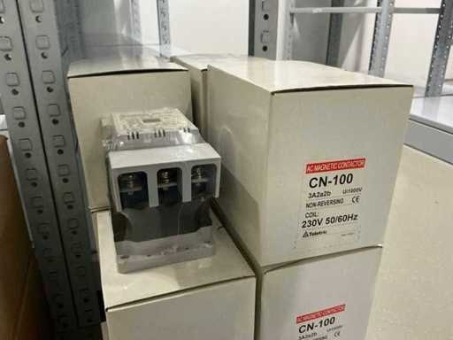 Lot AC Contactori magnetici CN-100 (11x)