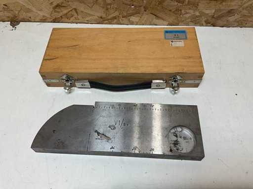 Weld seam gauge