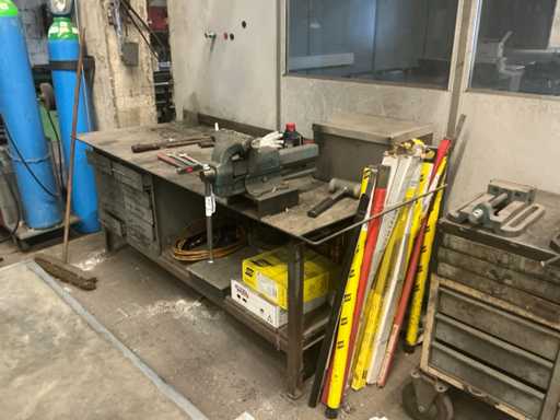 Metal workbench