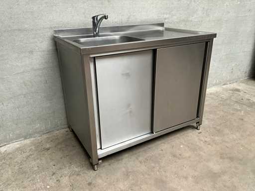 Rvs spoeltafel met boiler