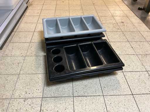 Plateaux à couverts GN 1/1 (5x)