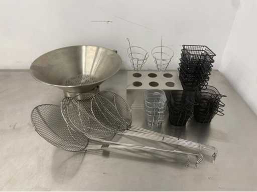 Partij frituur benodigdheden