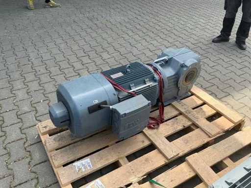 SEW-EURODRIVE - KA97 DRN180M4/BE20HR Scheut-helix tandwielmotor