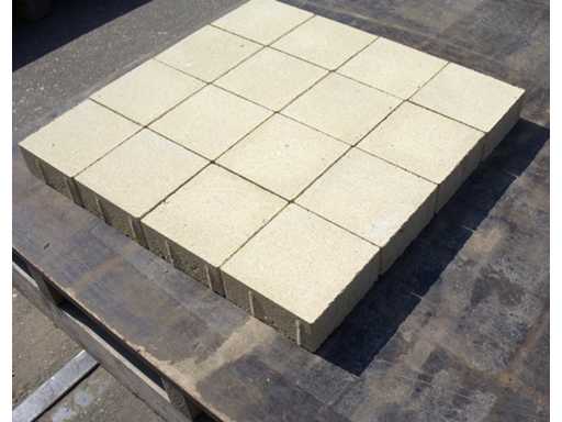 Concrete blocks for the garden (approx. 75.6m²)