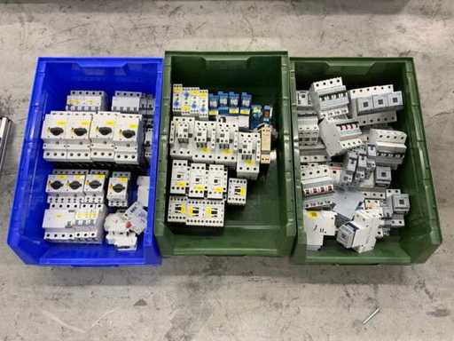 Materiały Eaton/Holec itd. Materiały do grupy elektrycznej wsadowej