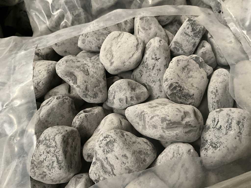 48 bags of decorative boulders BLUESTONE PEBBLES 40-60 mm(20kg)