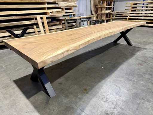 Masa trunchiului de copac Suar 380 cm.
