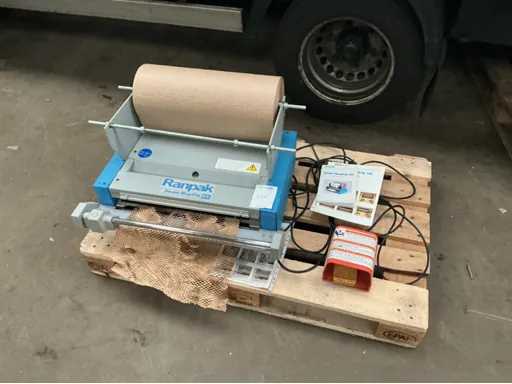 Geami wrappak Packaging machine