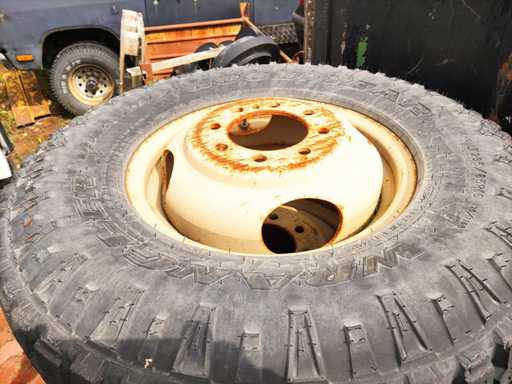 Dually - 16 inch 8x165,1 - Velg (6x)