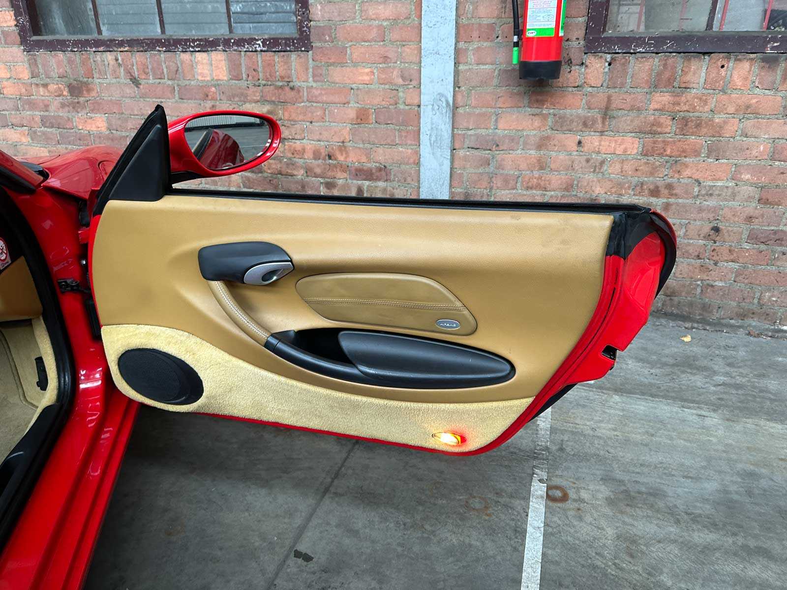 Porsche Boxster 986 2.7 220pk 2004 -Facelift- Youngtimer