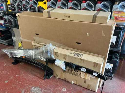 Lot Carrosserie onderdelen