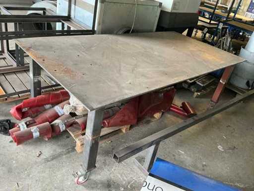 Workbench steel, steel frame with castors and workbench (3x)