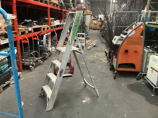 Alu stepladder