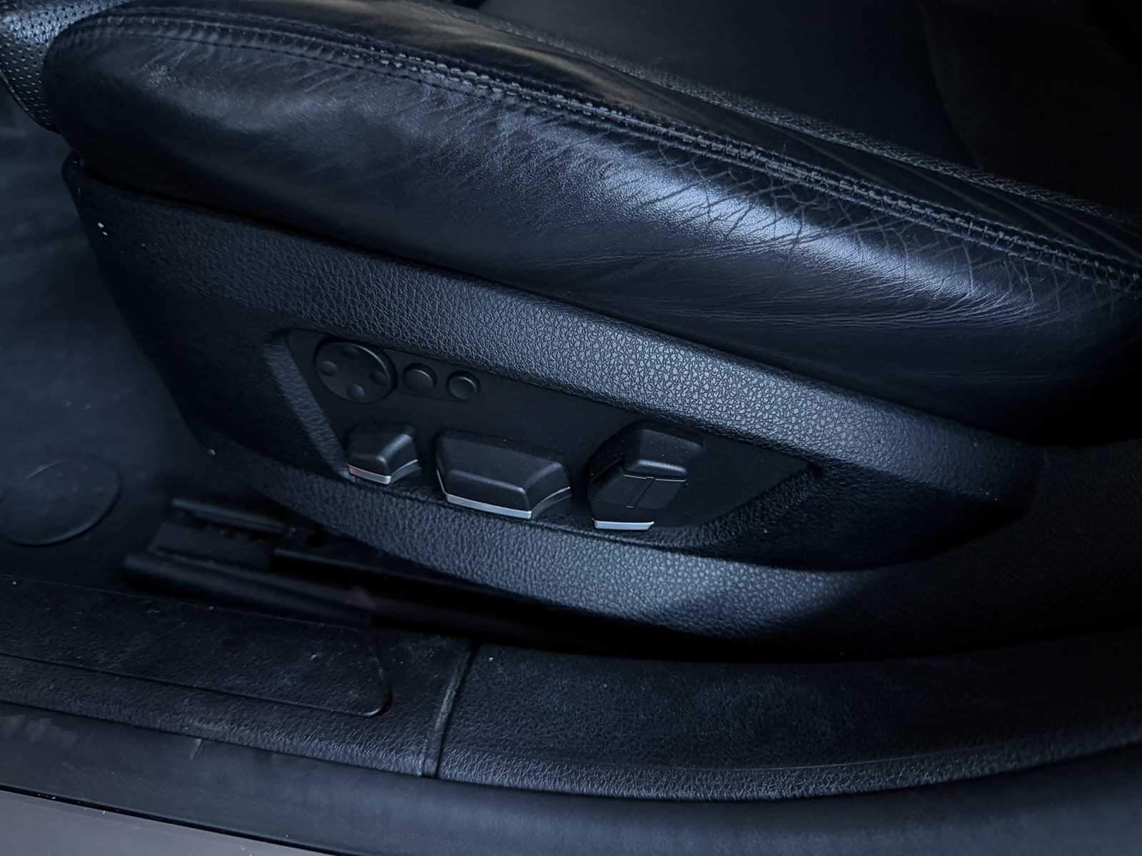 BMW 750Li xDrive 4.4 V8 7-serie 408pk 2012