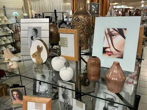 Photo frames and accessories