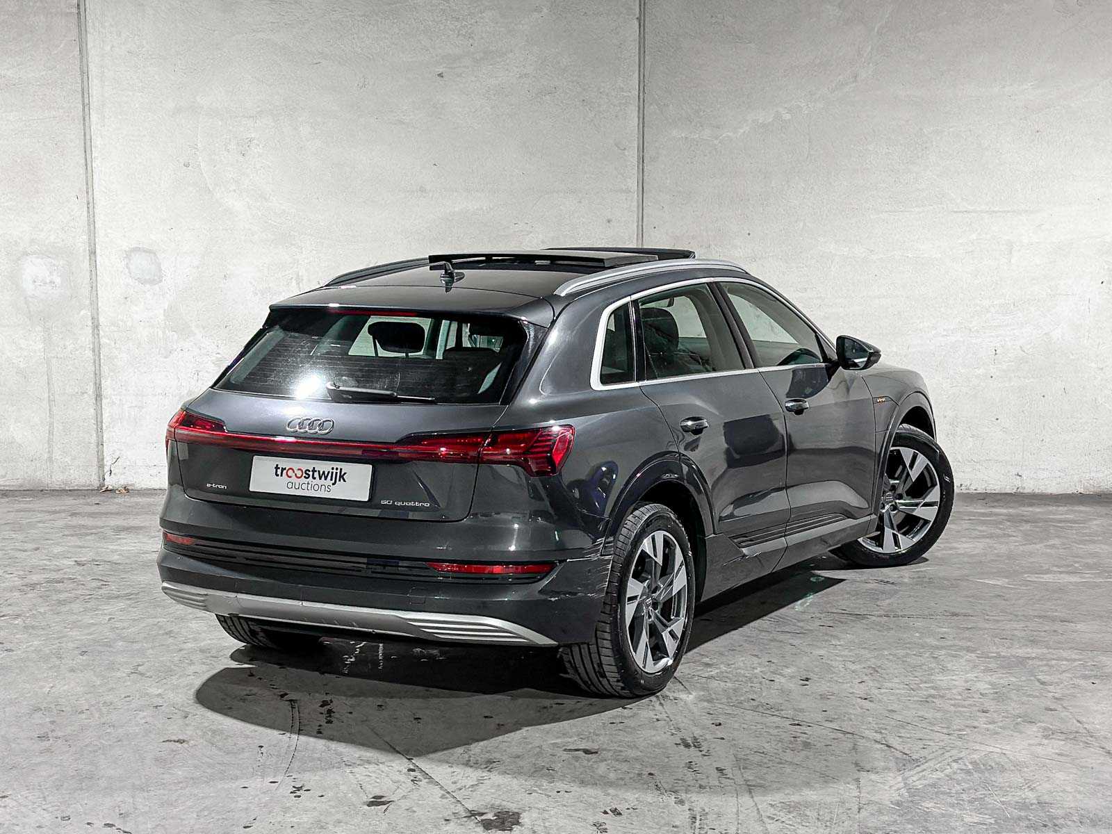 Audi e-tron 50 Quattro Launch Edition Plus 71 kWh 313pk 2020 (Origineel-NL + 1e Eigenaar), H-770-SH