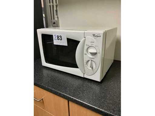 Whirlpool Avm541/1/wp/wh Microwave and kitchen accessories