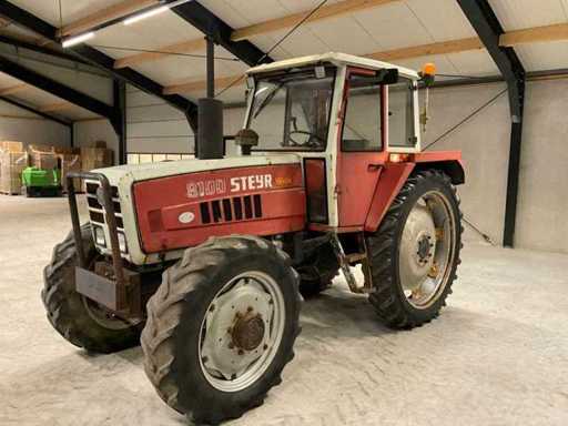 Steyr 8100 Oldtimer-Traktor