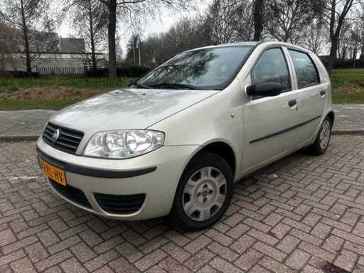 Fiat Punto 1.2 Active, 02-RL-HV