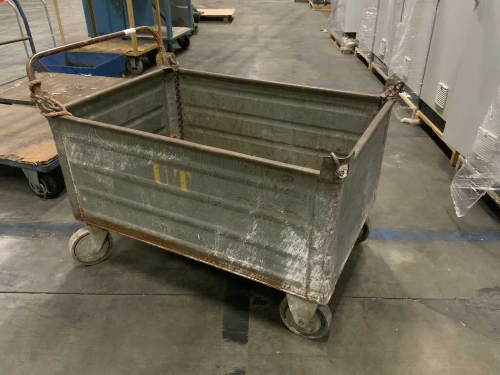 Material cart