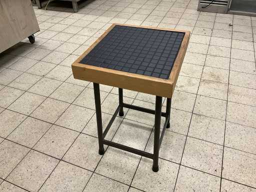 Tables annexes satellites (5x)