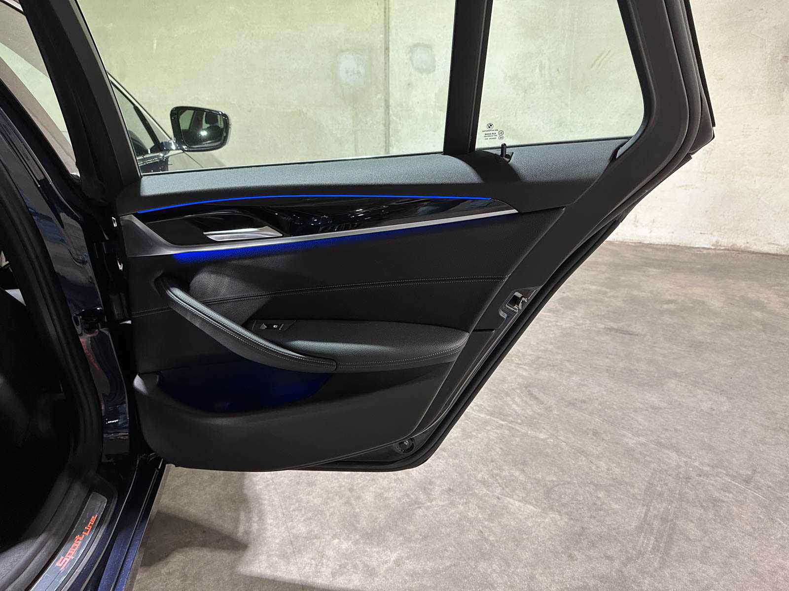 BMW 520i Touring High Executive Sport-Line 5-Series 184hp 2019, XG-208-V