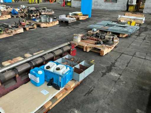 Batch of various parts