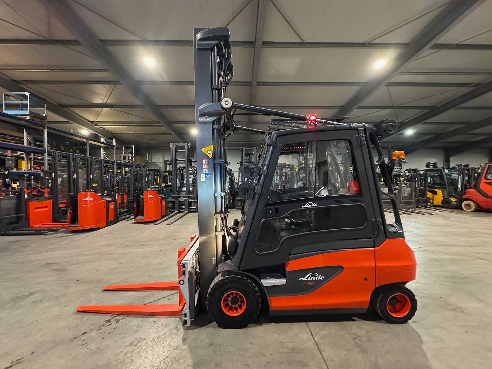 2019 Service + UVV 02/2027 Linde E30 3.000kg 3.+4.