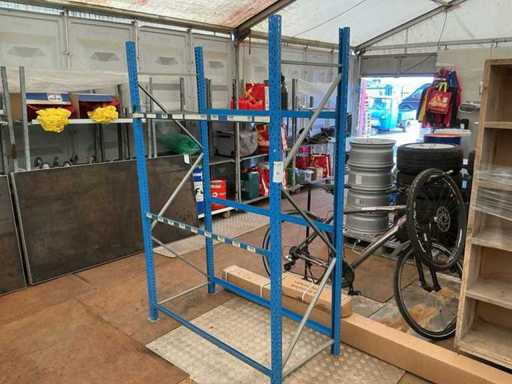 Archiefstelling 6 staanders met leggers