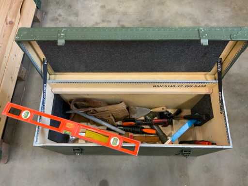 BMI, Stanley Toolbox mit Inhalten
