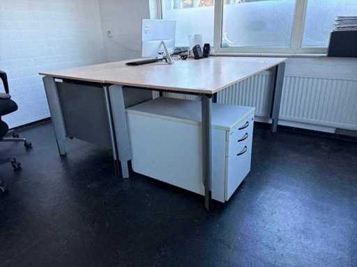 Desk with chest of drawers (2x)