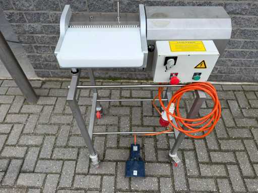 Stone - ST 111 - Skin skinner