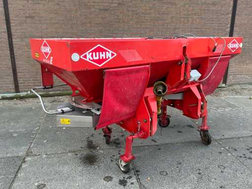 1998 Kuhn ALPHA 1141 Distribuitor de îngr???minte